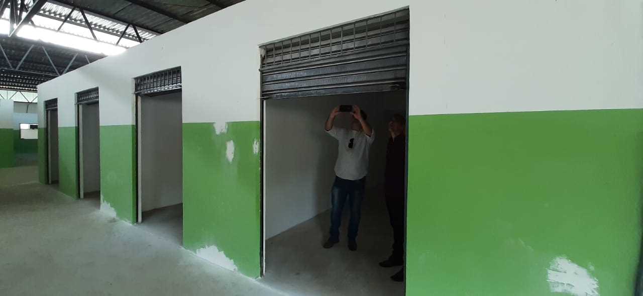 Camacã: Engenheiro realiza visita técnica no Centro de Abastecimento e na Feira livre de São João do  Panelinha